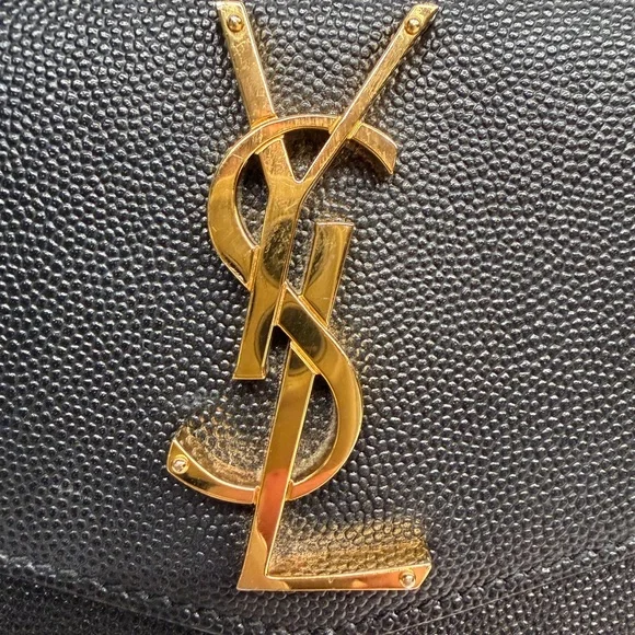 Saint Laurent Black Leather Detail - Picture 6 of 14